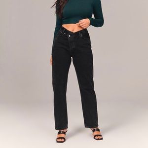 NWT A&F Curve Love High Rise Dad Jeans Black